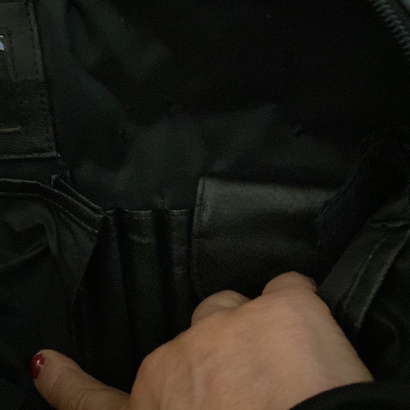 Black vinyl computer shoulder bag- gently used. - Picture 12 of 13
